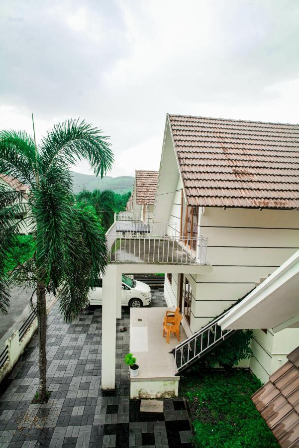 אטירפאלי Skyview Villa מראה חיצוני תמונה